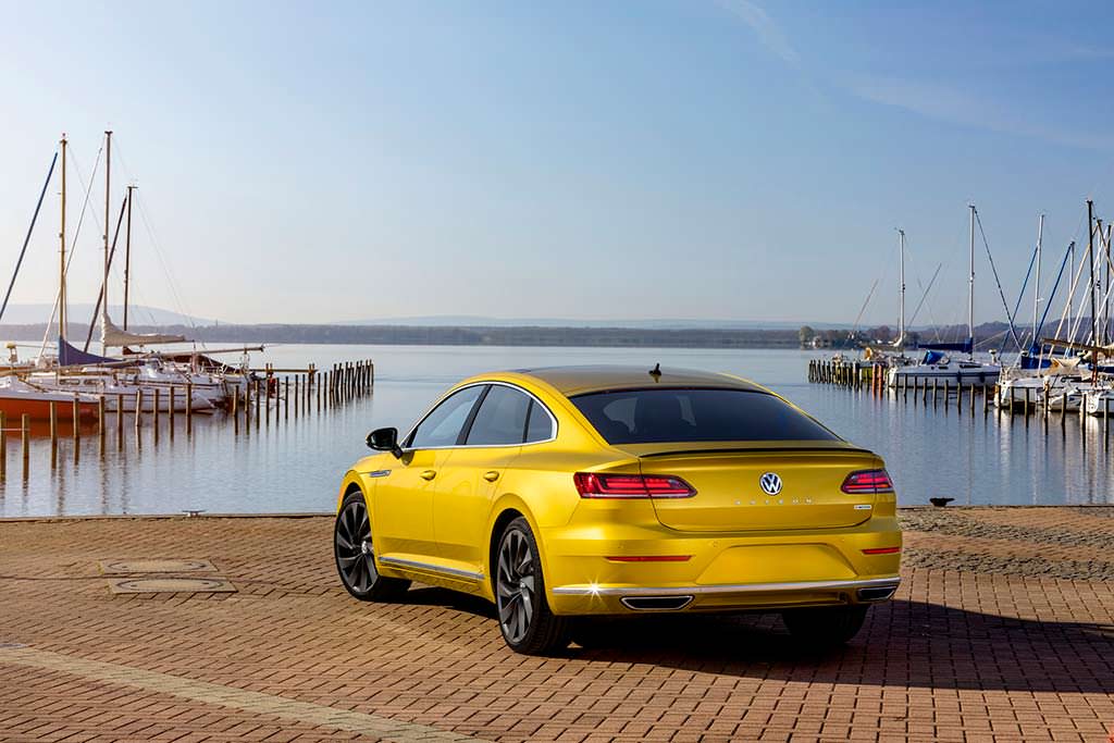 2019 Volkswagen Arteon R-Line 2019 Volkswagen Arteon R-Line