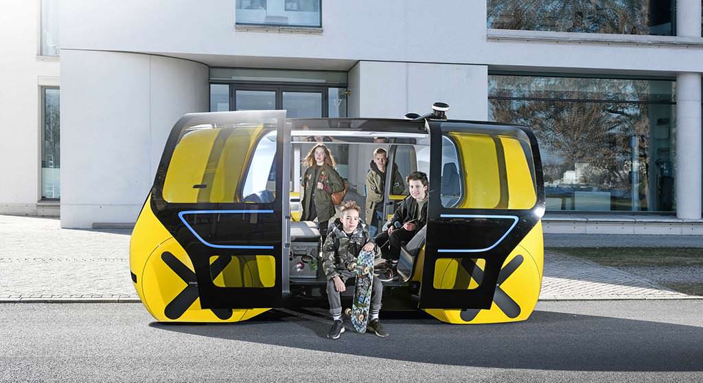 Самоуправляемый школьный автобус Volkswagen Sedric Самоуправляемый школьный автобус Volkswagen Sedric