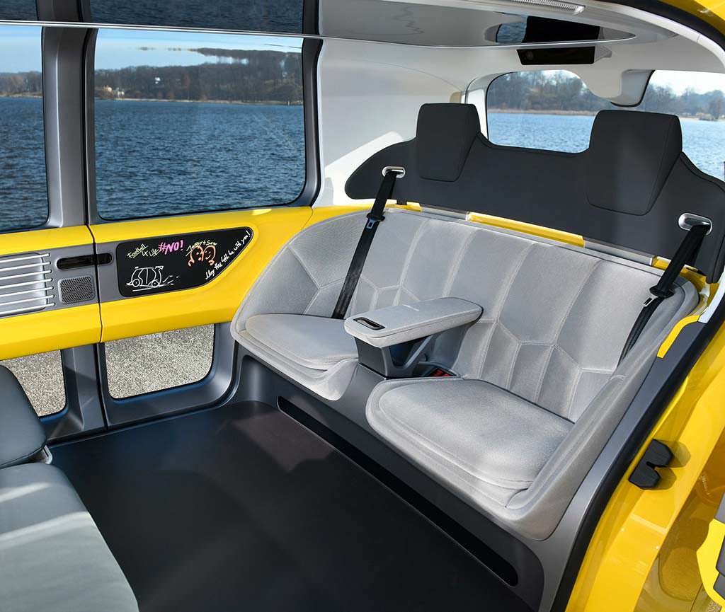 Сиденья в салоне Volkswagen Sedric School Bus Concept Сиденья в салоне Volkswagen Sedric School Bus Concept