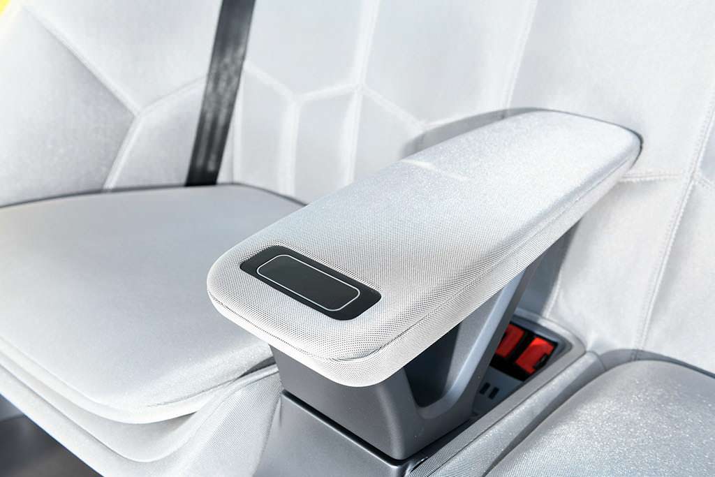 Интерьер Volkswagen Sedric School Bus Concept Интерьер Volkswagen Sedric School Bus Concept