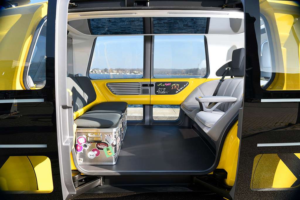 Фото внутри Volkswagen Sedric School Bus Concept Фото внутри Volkswagen Sedric School Bus Concept