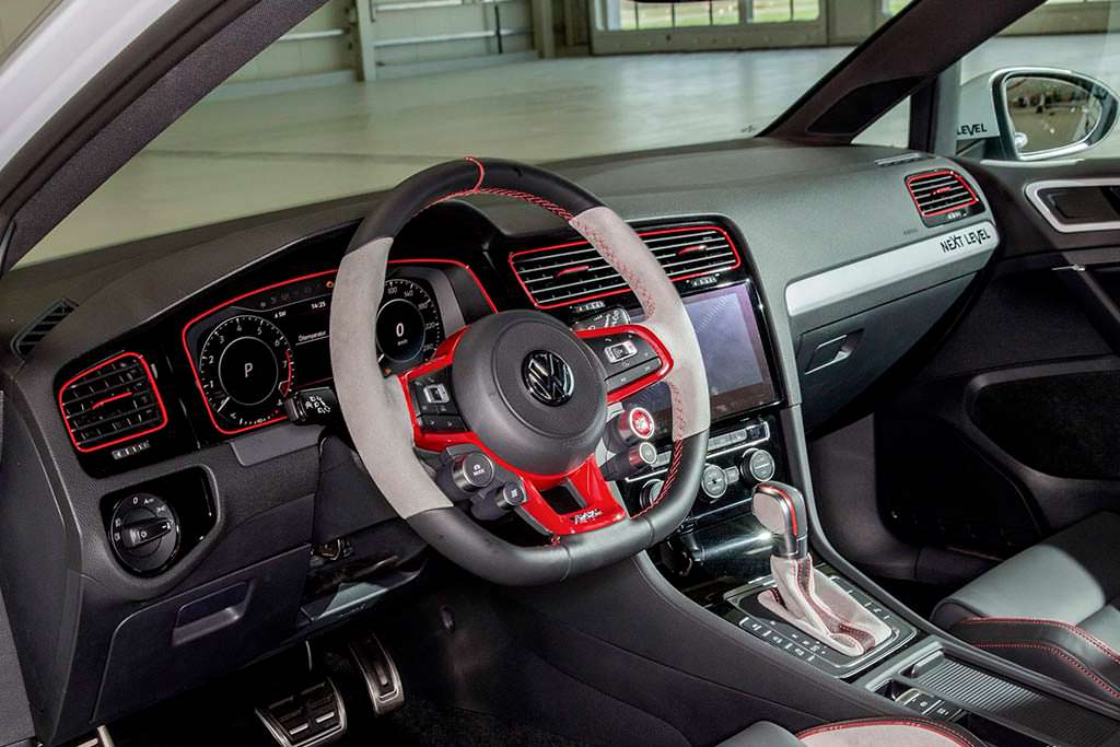 Салон Volkswagen Golf GTI Next Level Салон Volkswagen Golf GTI Next Level