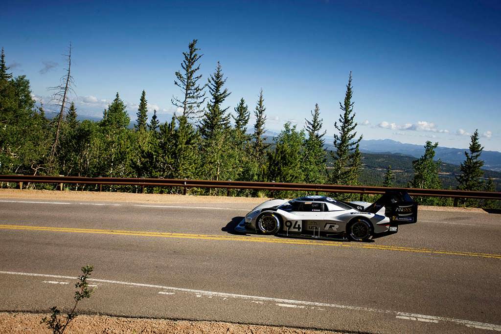 Гонка Volkswagen I.D. R Pikes Peak 2018 года Гонка Volkswagen I.D. R Pikes Peak 2018 года