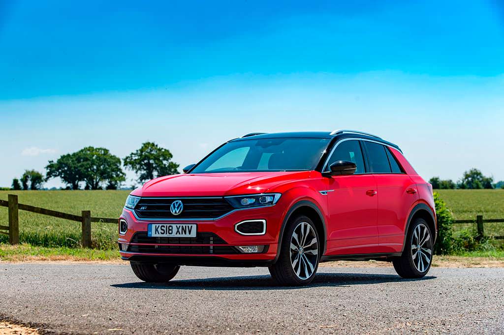 Компактный кроссовер Volkswagen T-Roc 1.6 TDI Компактный кроссовер Volkswagen T-Roc 1.6 TDI