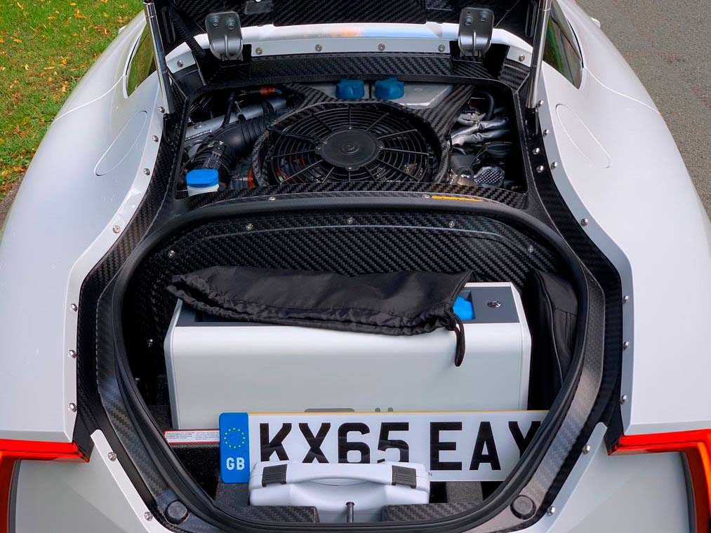 Двигатель 800 куб. см и электромотор в Volkswagen XL1 Двигатель 800 куб. см и электромотор в Volkswagen XL1