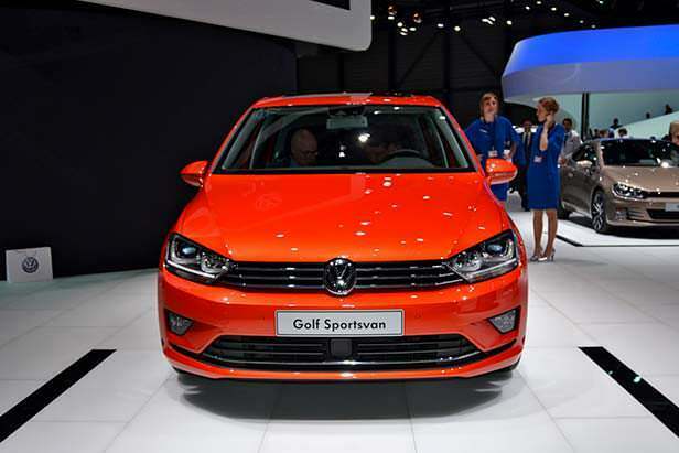 Компактвэн Volkswagen Golf Sportsvan