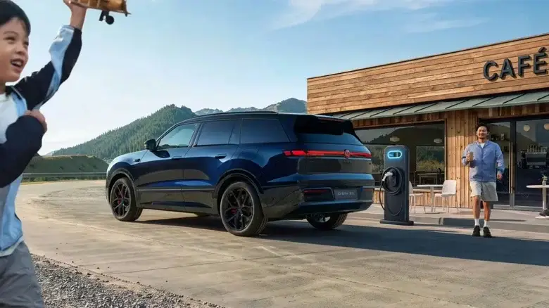 Зарядка и экстерьер VW ID. Era 8X