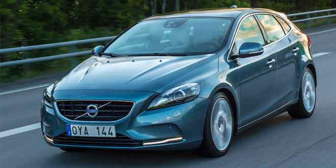 Volvo V40 с подушкой безопасности для пешеходов