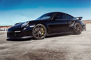 Porsche GT2 (997) в тюнинге от американских мастерских EVOMSit и EVS Motors