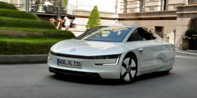Тест-драйв Volkswagen XL1: самый экономичный в мире | видео