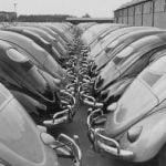 Черно-белое фото новых VW Beetle