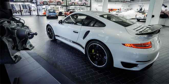 Вышла ограниченная серия Porsche 911 Turbo S GB Edition | фото