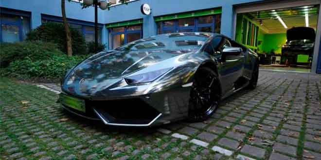 Lamborghini Huracan в хромированной обертке Print Tech | фото