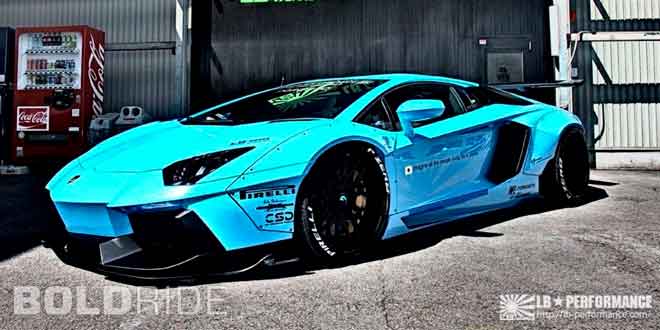 Liberty Walk подготовил обвес Lamborghini Aventador | фото