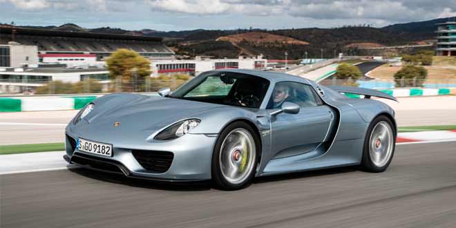 Компания Porsche продала все супергибриды 918 Spyder