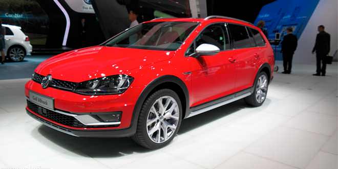 Volkswagen Golf 7 Alltrack показали в Париже живьём | фото