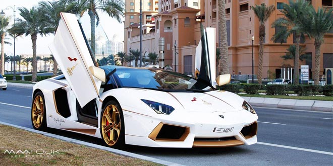 Lamborghini Aventador Roadster Golden Limited Edition