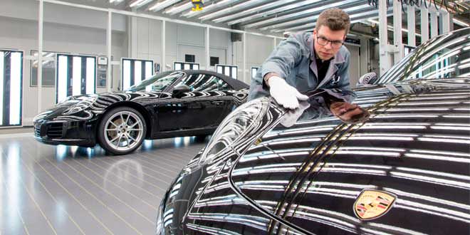 Porsche выплатит всем сотрудникам по €8 600 за хорошие продажи