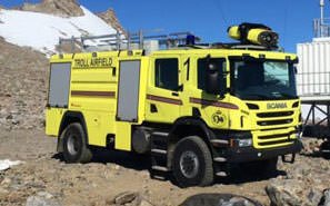 Пожарная машина Scania в Антарктиде