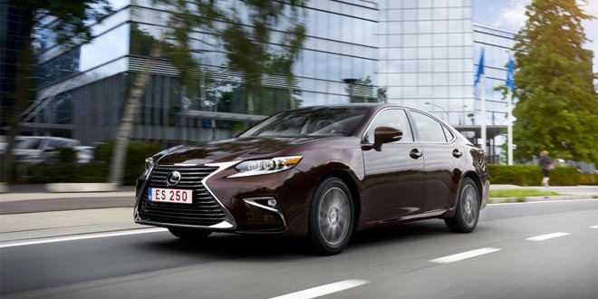 Представительский седан Lexus ES250