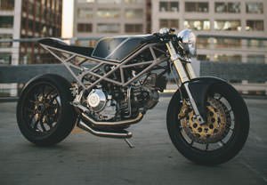 Ducati M900 от Hazan Motorworks