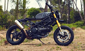 Кастом на базе Ducati Multistrada от Ad Hoc