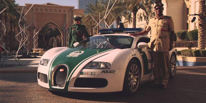 Суперкар Bugatti Veyron полиции Дубая