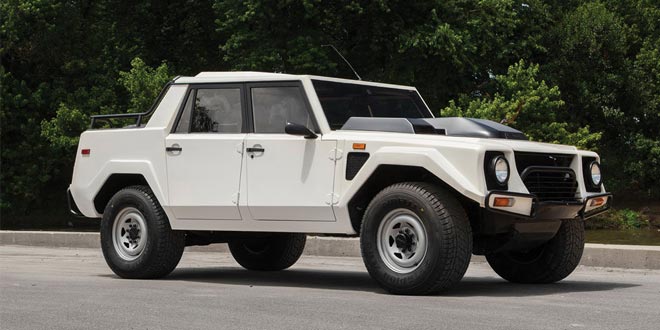 Внедорожник Lamborghini LM002 1988 года выпуска