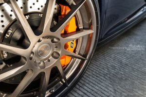 Бронзовые диски. Фото на Audi R8