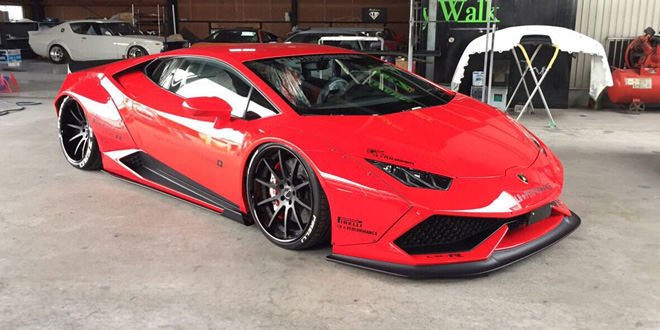 Lamborghini Huracan в боди-ките Liberty Walk