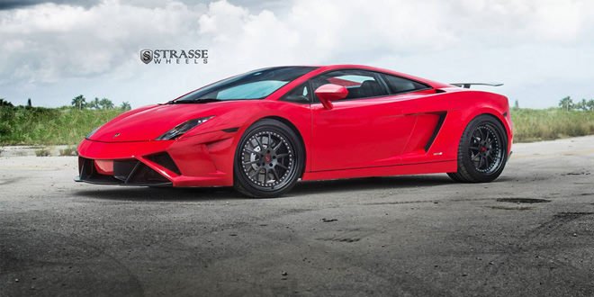 Красный Lamborghini Gallardo на дисках Strasse Wheels | фото