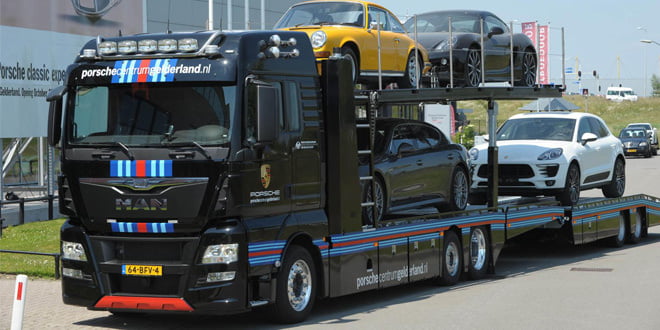 MAG TGX в фирменной ливрее Martini