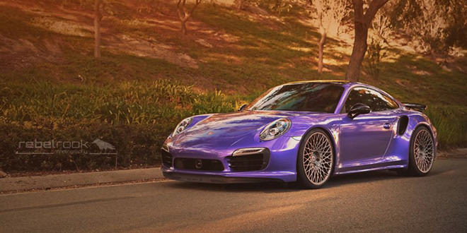 Фото | Фиолетовый Porsche 911 Turbo