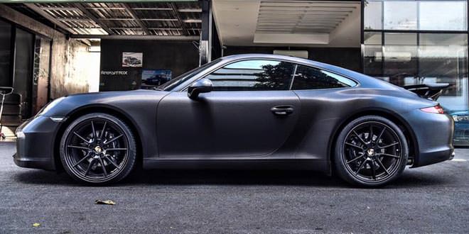 Porsche 991 Black Edition со спортивным выхлопом Armytrix
