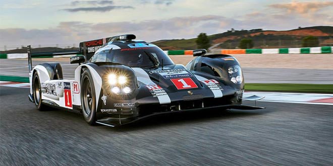 Болид Porsche 918 Hybrid класса LMP1