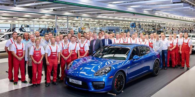 Последняя Porsche Panamera первого поколения