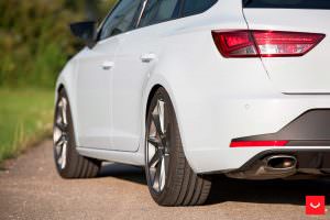 СЕАТ Леон Купра СТ 280 на дисках Vossen VFS-1