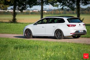 СЕАТ Леон Купра СТ 280 на дисках Vossen VFS-1