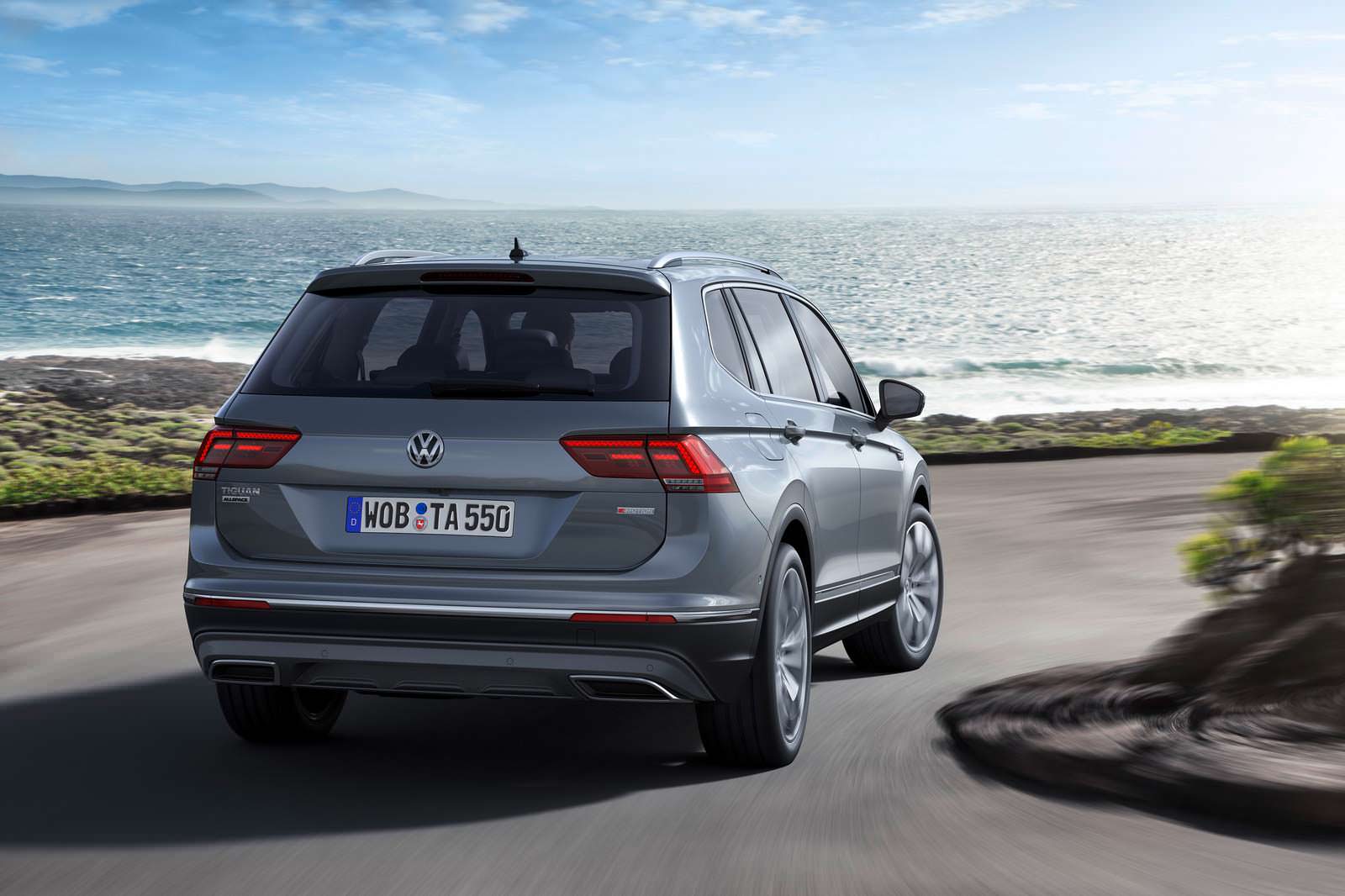 Volkswagen Tiguan Allspace с удлиненной колесной базой