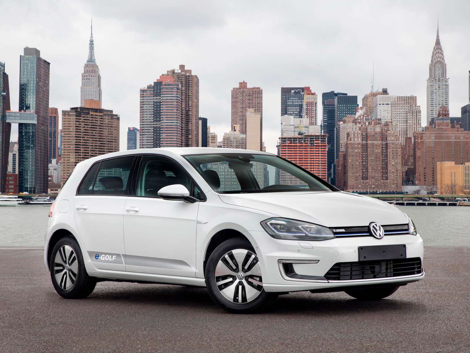 Фото | Электромобиль Volkswagen e-Golf 2018 для США