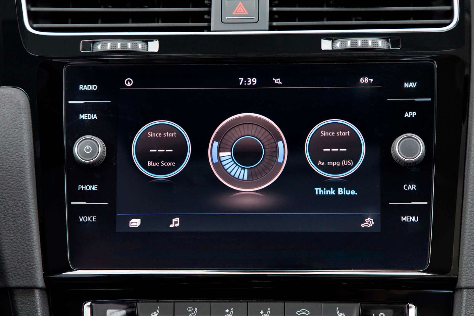 Фото | Мультимедийная система Фольксваген