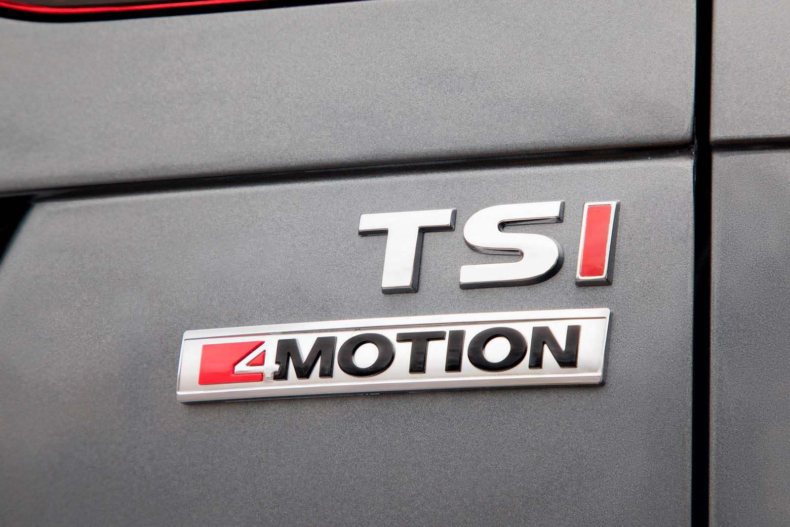 Фото | Надпись TSI 4Motion