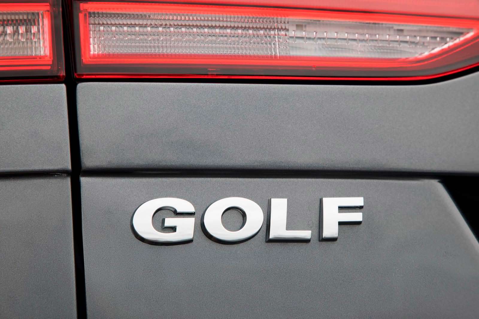 Фото | Надпись Golf на кузове