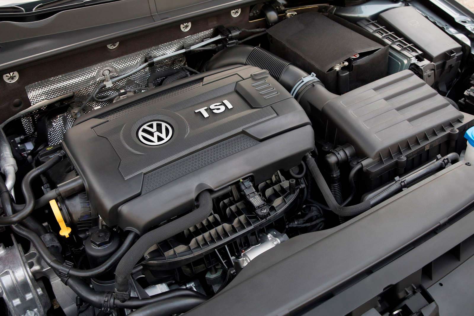 Фото | Двигатель 1.8 TSI в Volkswagen Golf SportWagen