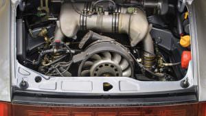 3,8-л атмосферный двигатель Porsche 911 RSR 1993 года