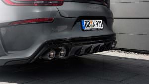 Диффузор с четырьмя выхлопными трубами Porsche Panamera