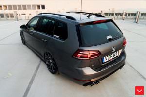 Фото | LED задние фонари VW Golf R Variant 2017