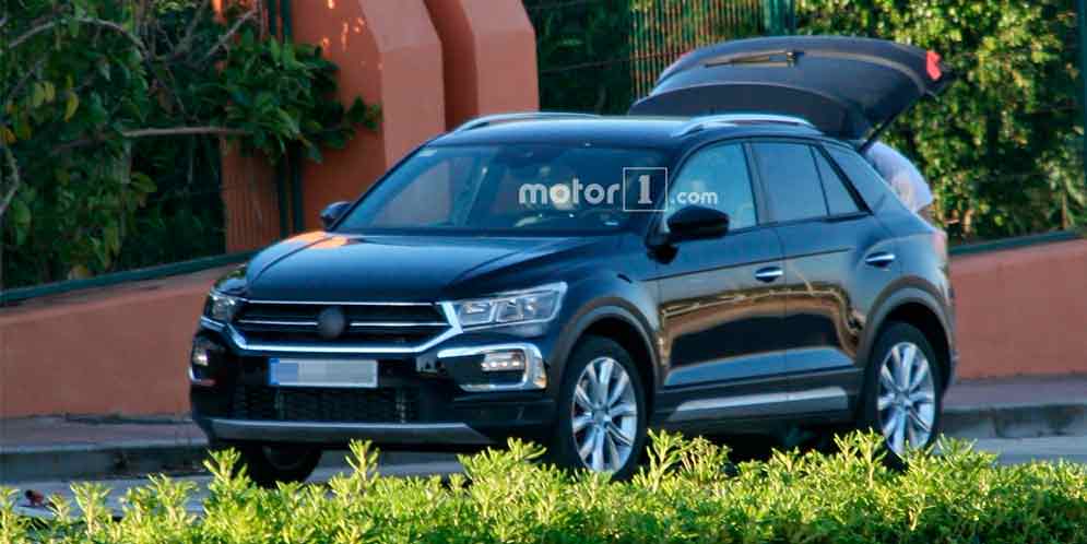 Компактный кроссовер Volkswagen T-Roc: фото без камуфляжа