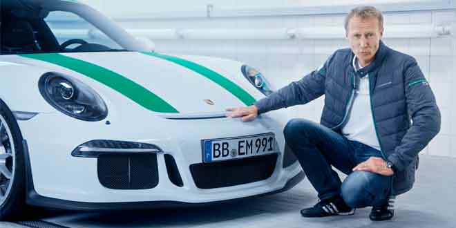 Глава подразделения Porsche GT Андреас Преунингер