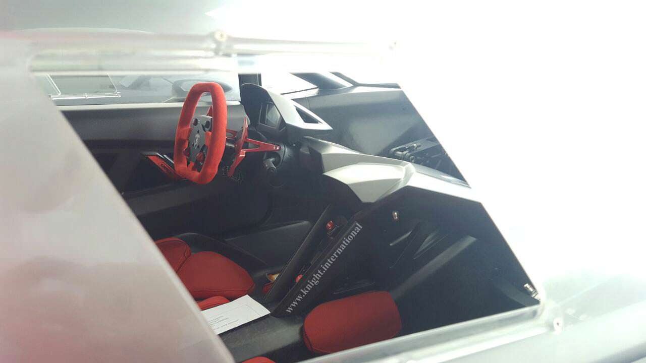 Фото салона Lamborghini Sesto Elemento 2014 года